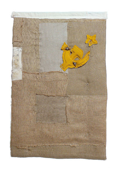 Bandiera, 1975, tele cucite, cm 60x35