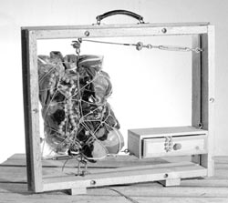 Valigia, 1973 tecnica mista cm 60x50x10